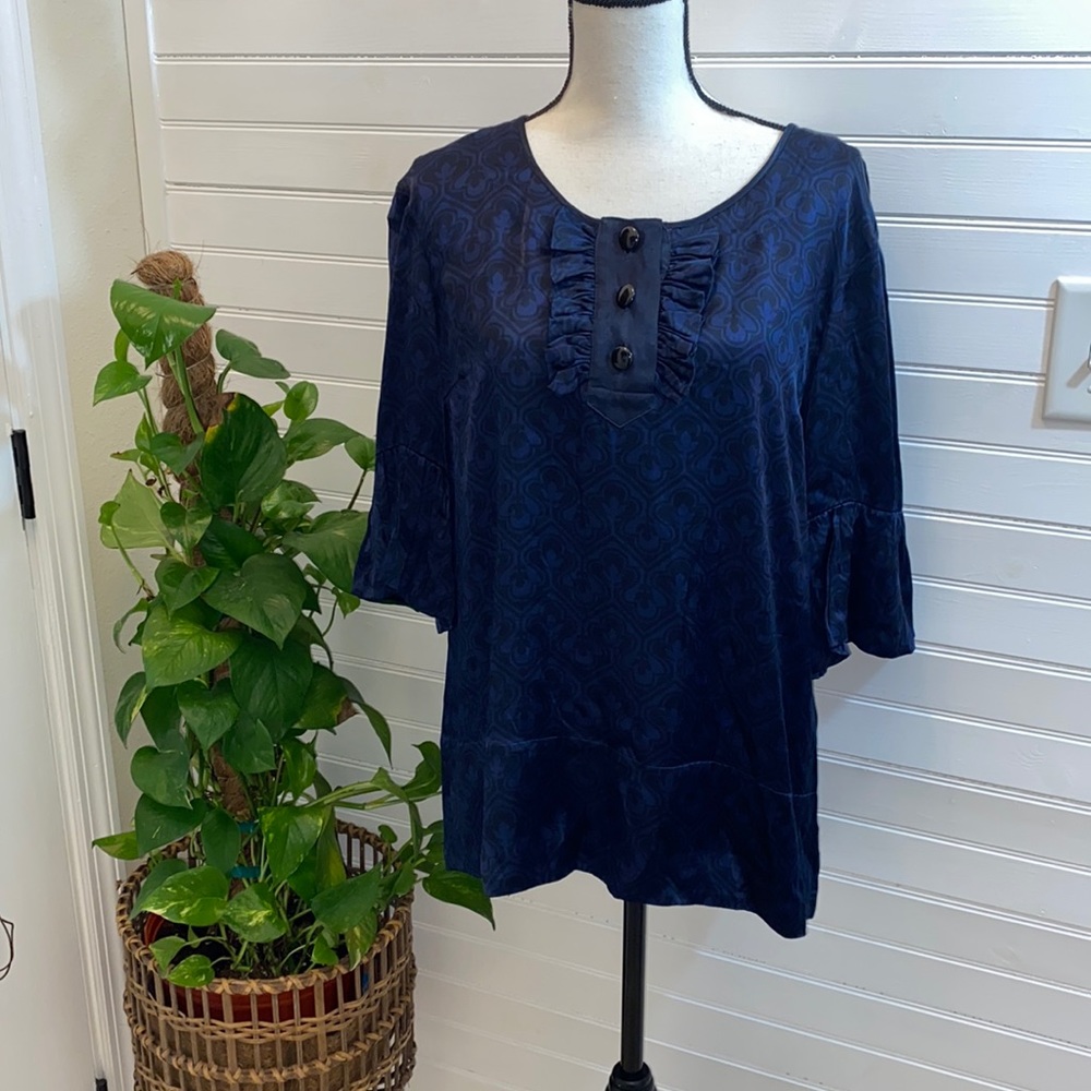 Marc by Marc Jacobs navy and black blouse M